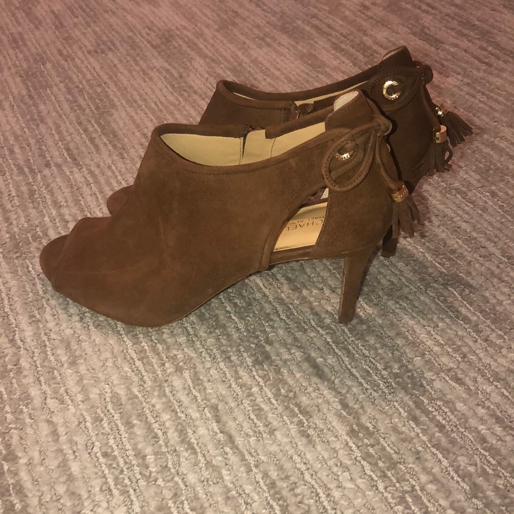 Michael Kors brown suede heels
